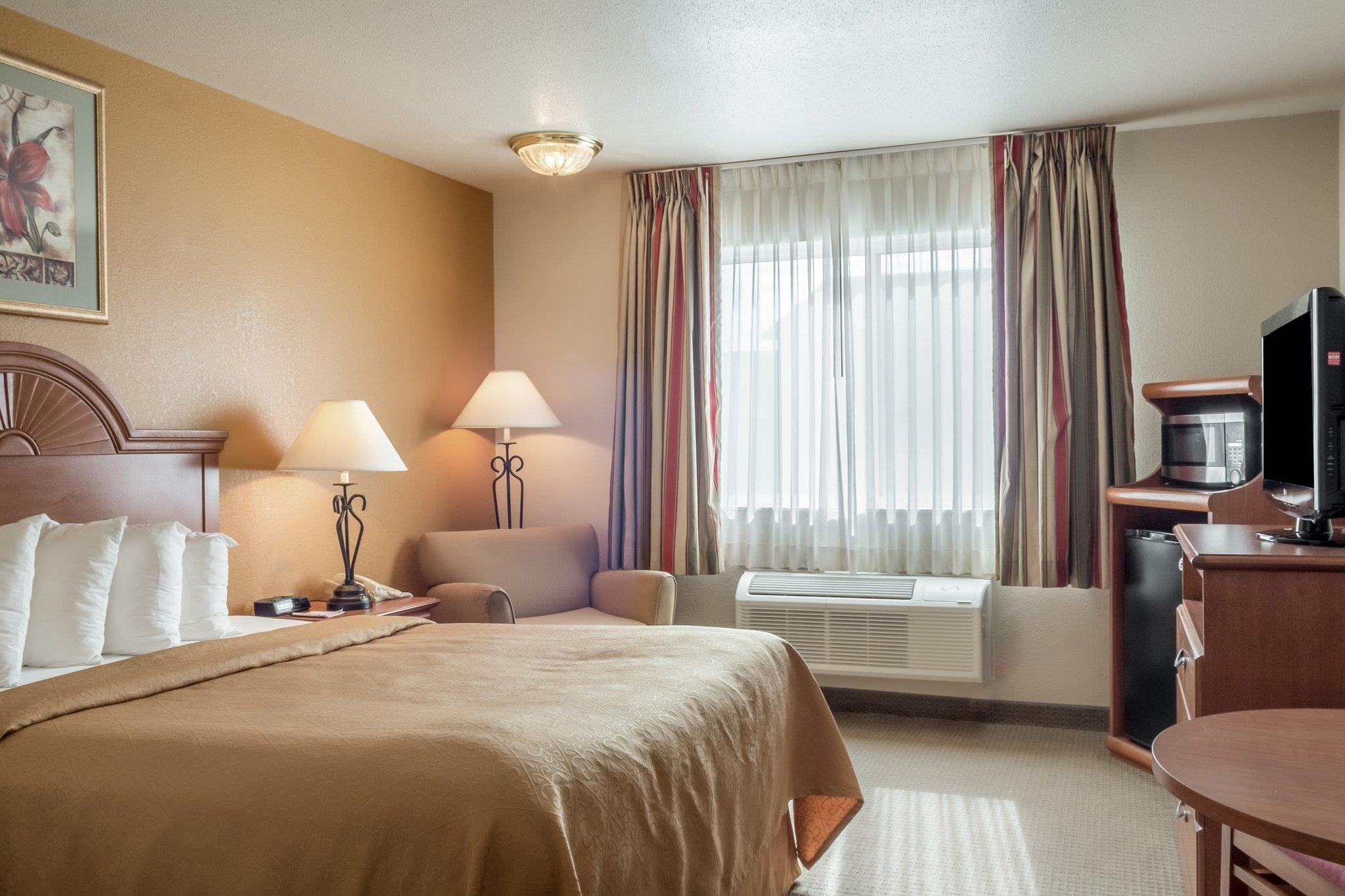 Quality Inn Huron Exteriör bild
